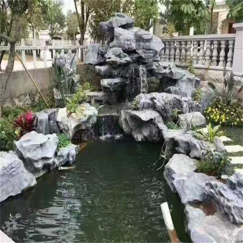 青山庭院假山鱼池图片